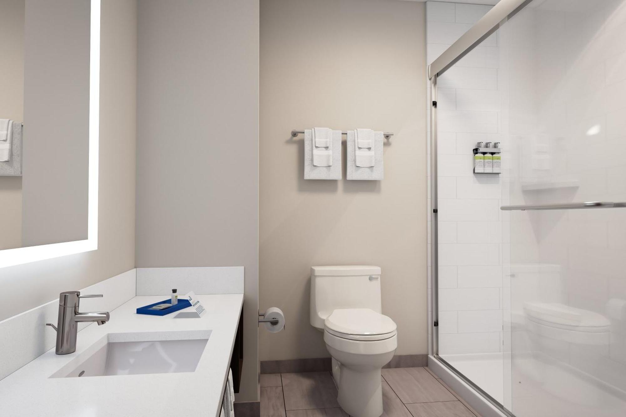 Holiday Inn Express & Suites Haltom City - Ft. Worth By Ihg Luaran gambar
