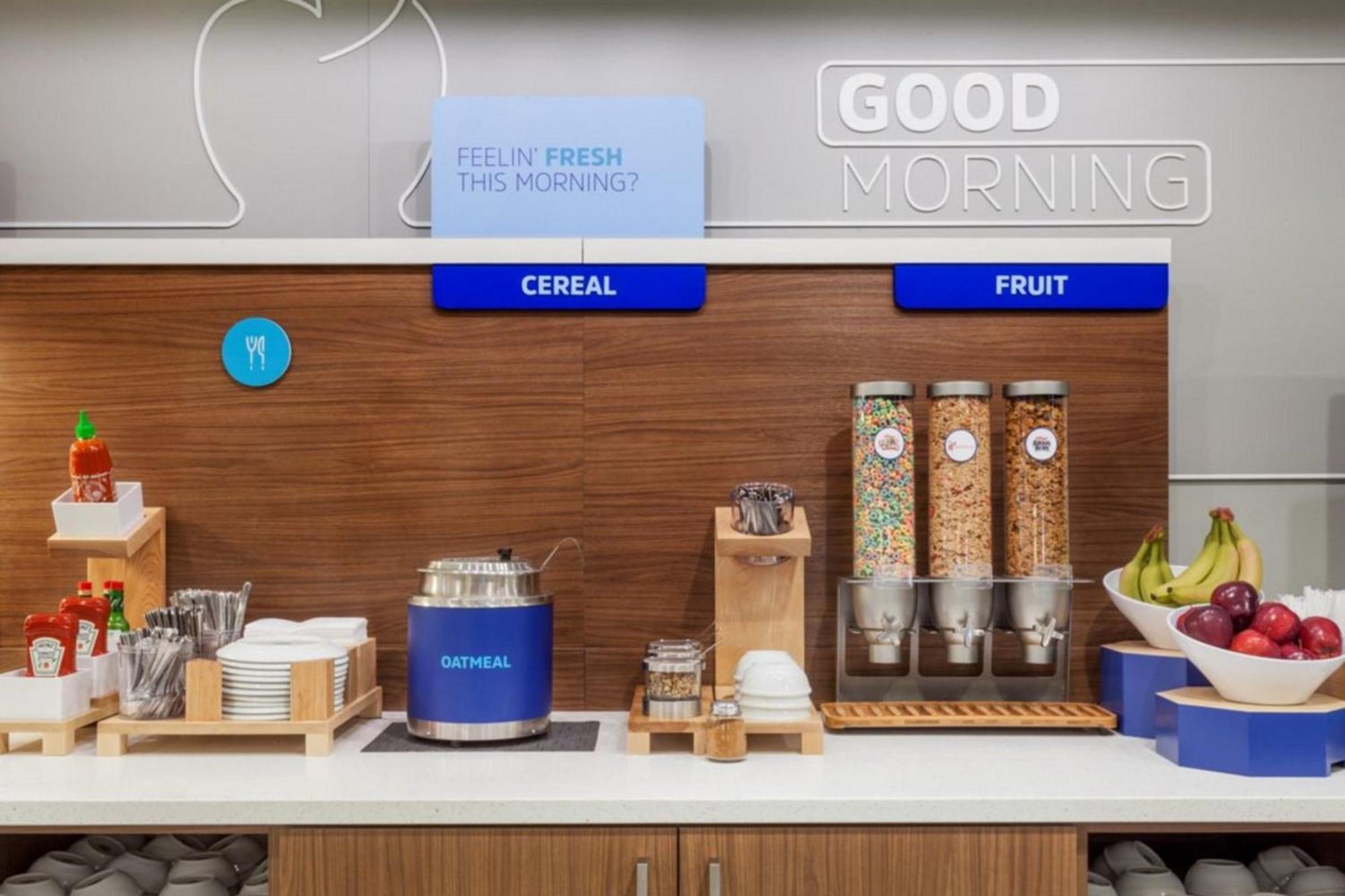 Holiday Inn Express & Suites Haltom City - Ft. Worth By Ihg Luaran gambar